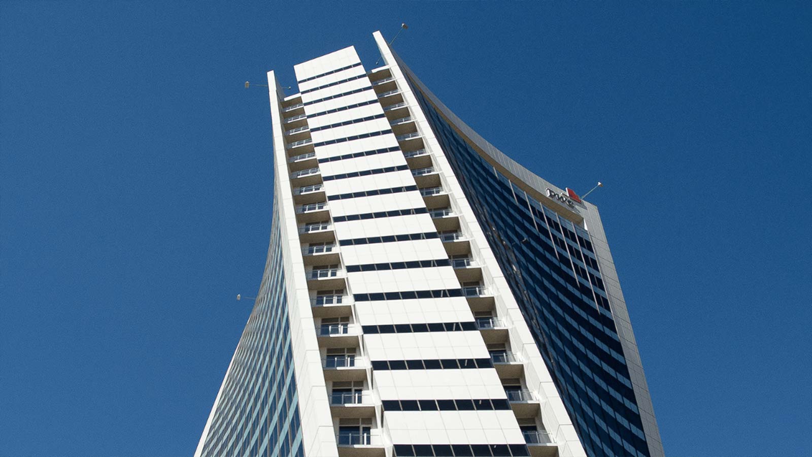 Image of the PwC Waterfall bulding.